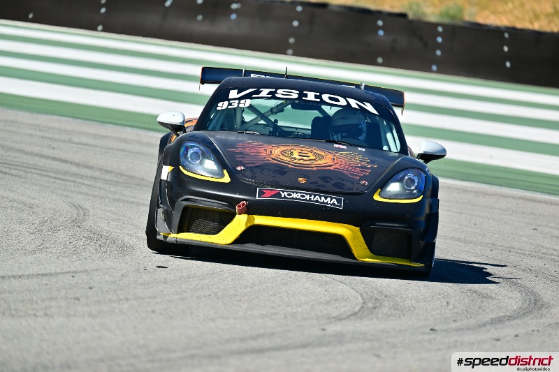 Porsche Cayman GT4