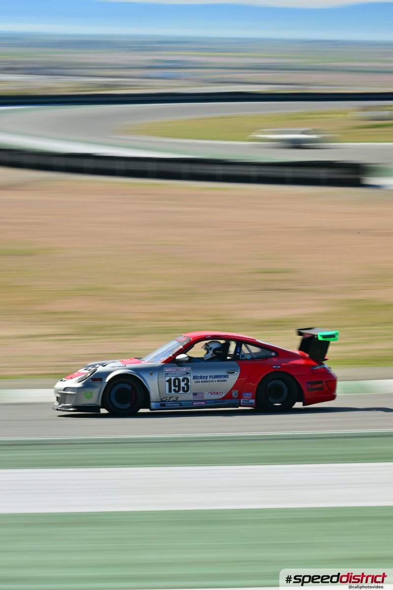 Porsche 911 GT3 Cup red