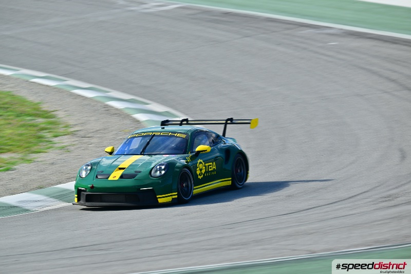 Porsche 911 GT3 Cup green