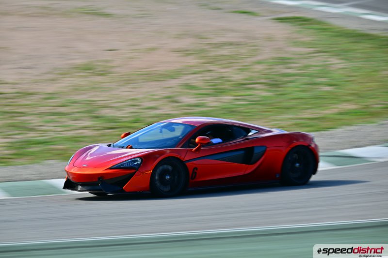 McLaren 570S