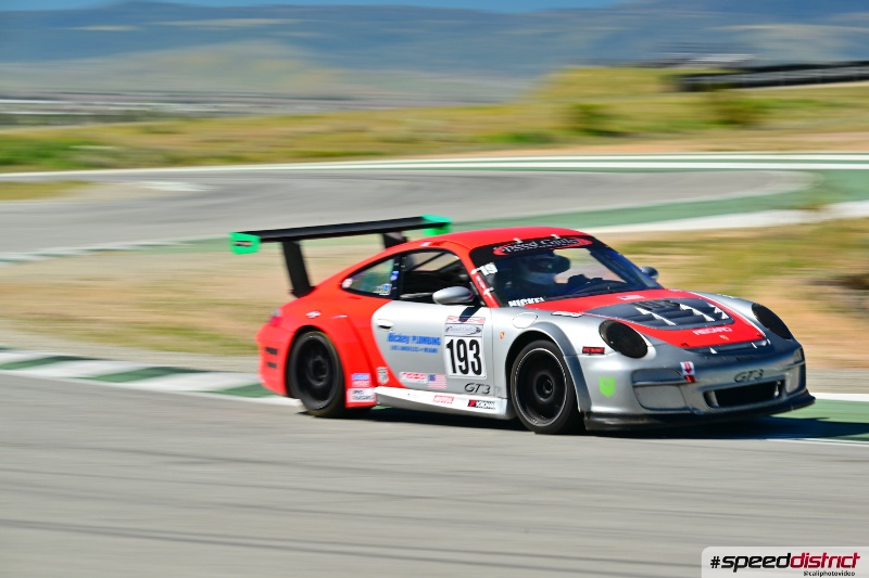 Porsche 911 GT3 Cup red
