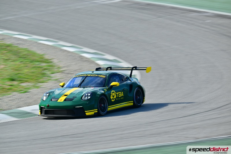 Porsche 911 GT3 Cup green