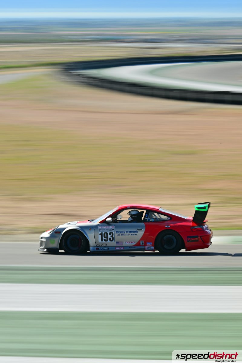 Porsche 911 GT3 Cup red