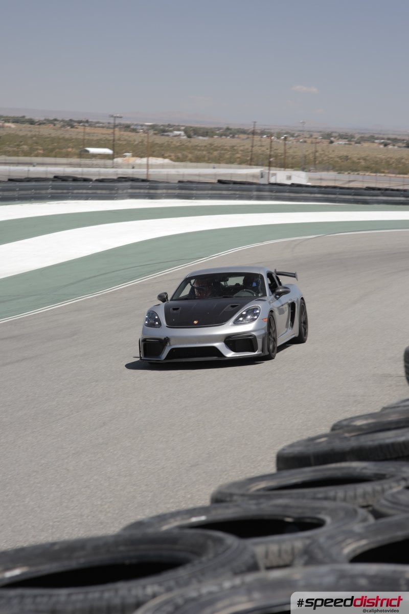 Porsche Cayman GT4