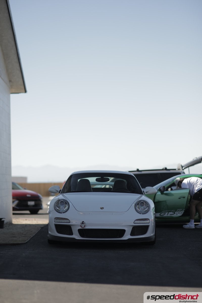 Porsche 911 white