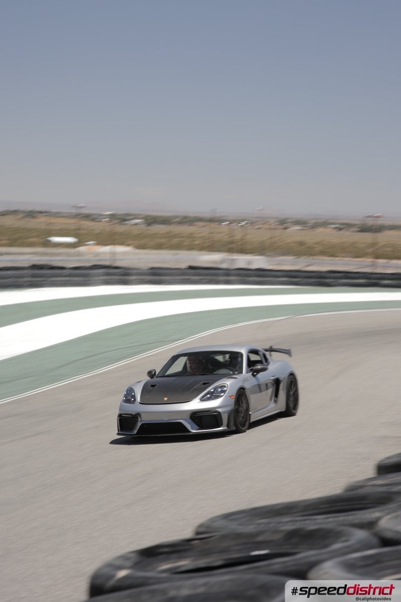 Porsche Cayman GT4