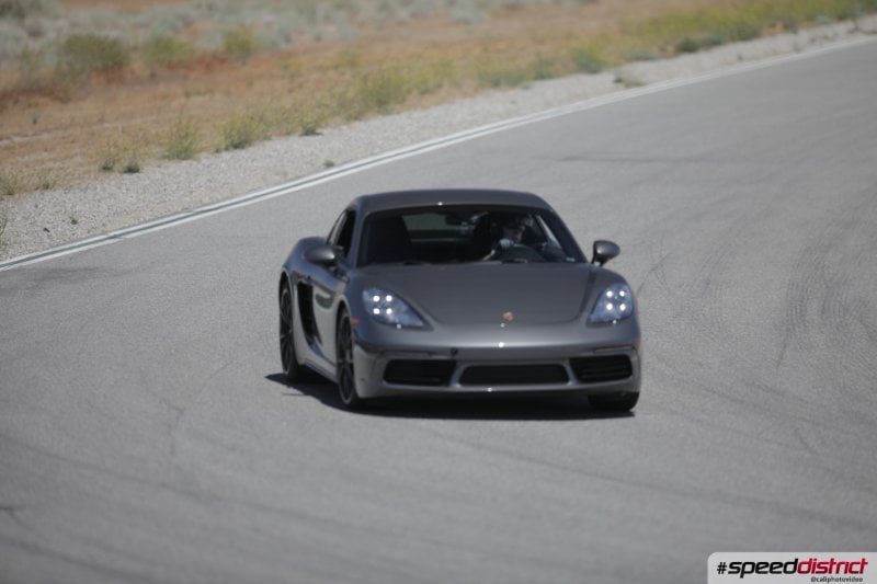 Porsche Cayman GT4