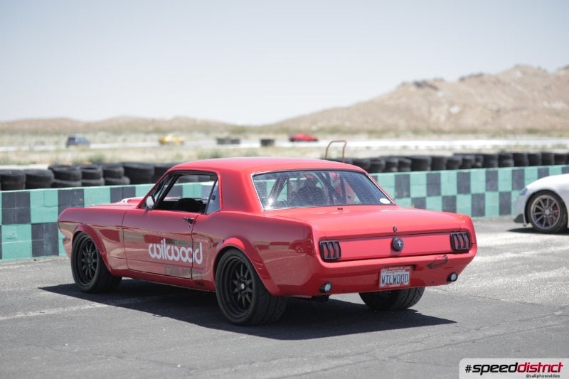 Ford Mustang red
