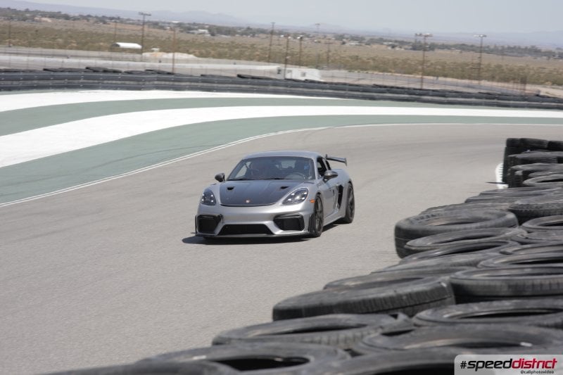Porsche Cayman GT4