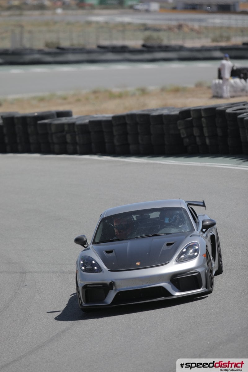 Porsche Cayman GT4