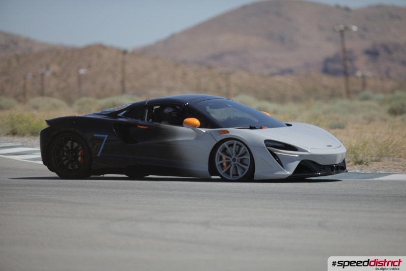 McLaren Artura