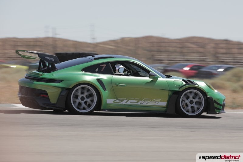 Porsche 911 GT3 RS green