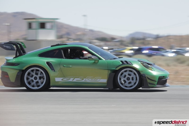 Porsche 911 GT3 RS green