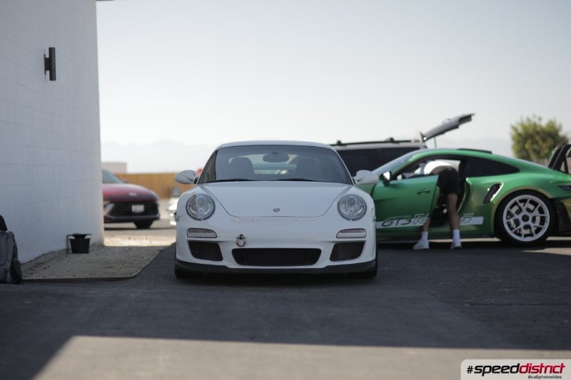 Porsche 911 white