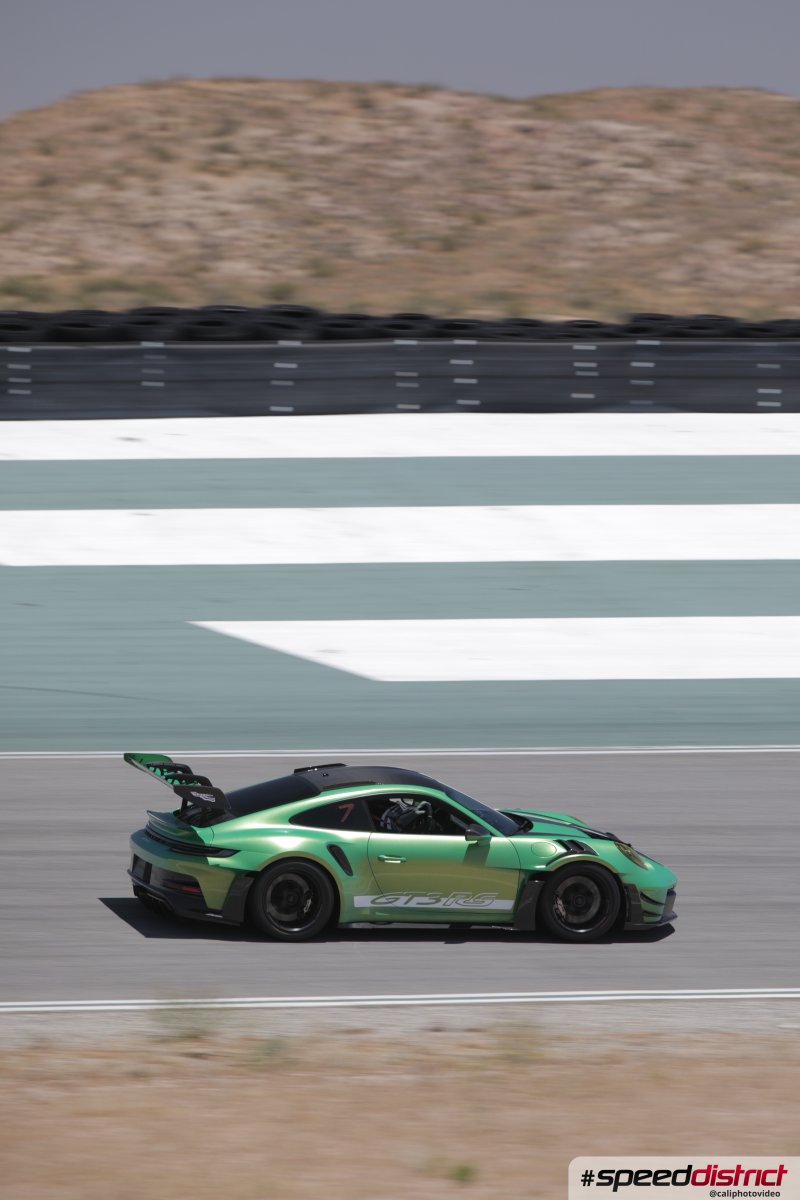 Porsche 911 GT3 RS green
