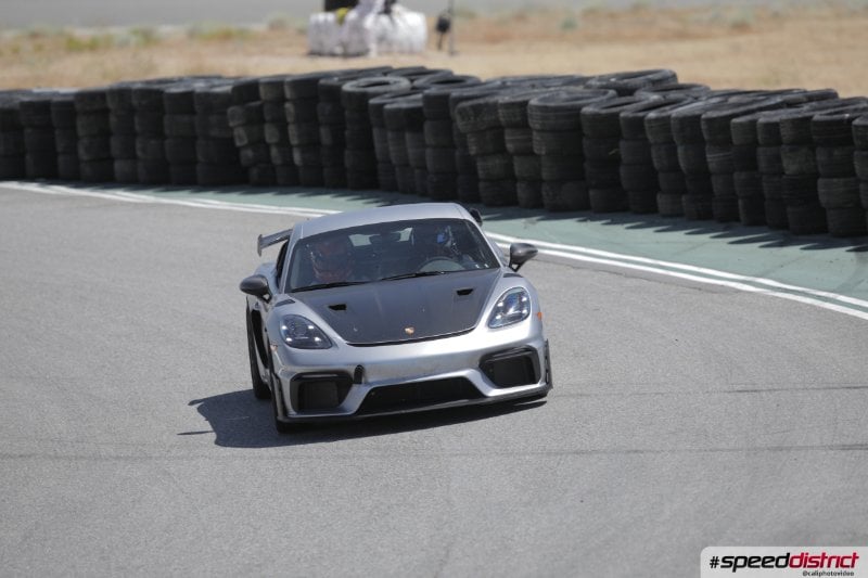 Porsche Cayman GT4