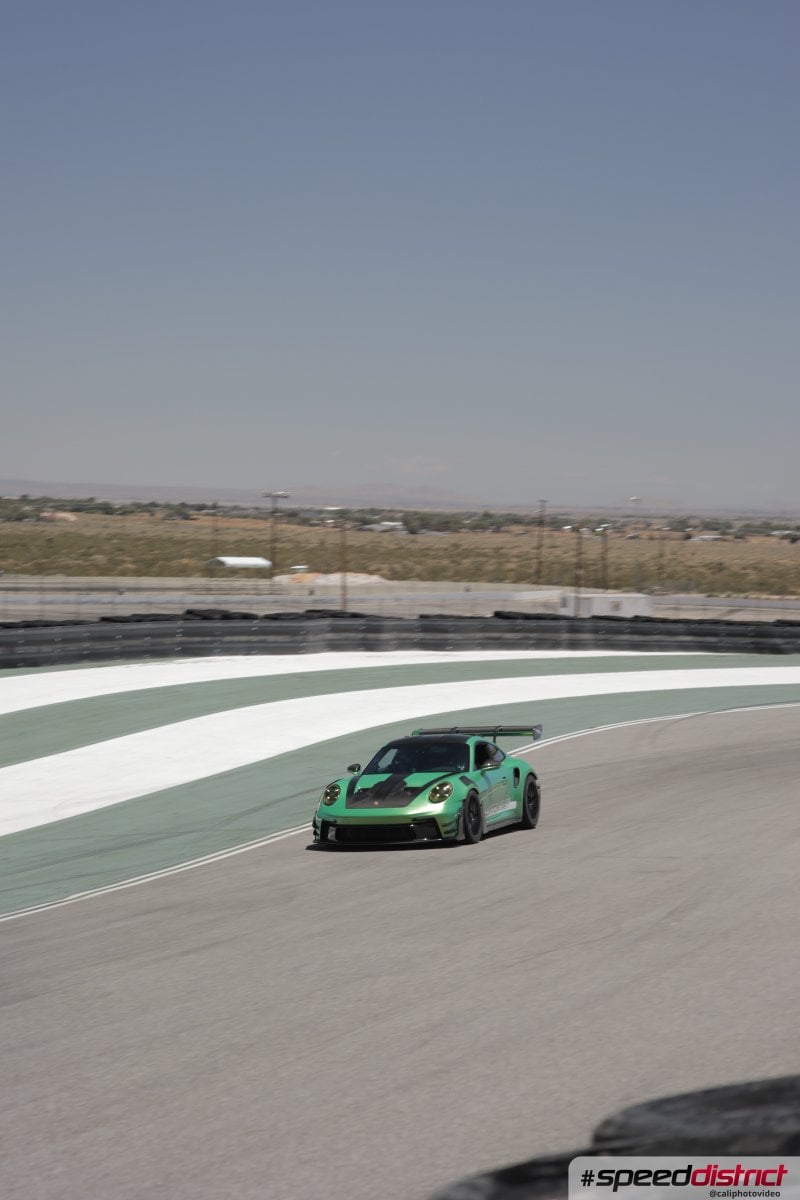 Porsche 911 GT3 RS green