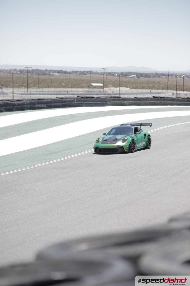 Porsche 911 GT3 RS green