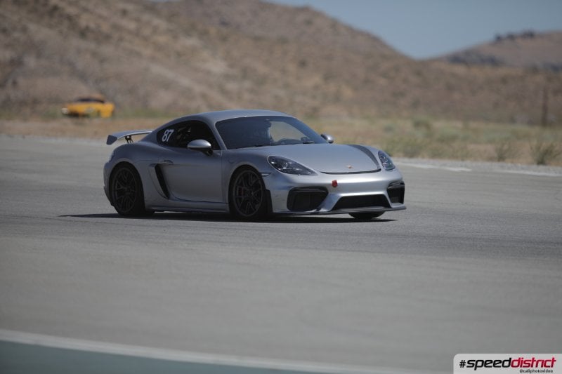 Porsche Cayman GT4