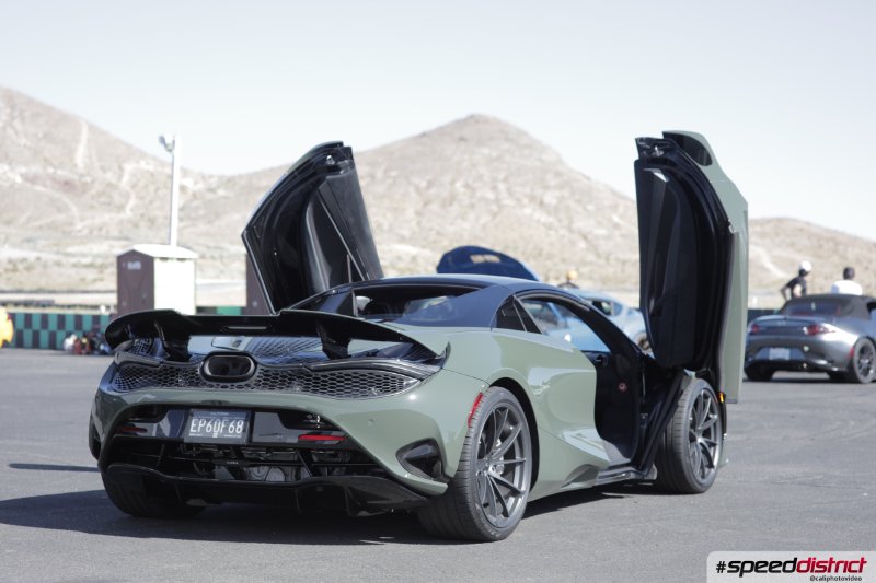 McLaren 720S light green