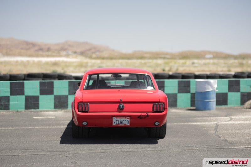 Ford Mustang red