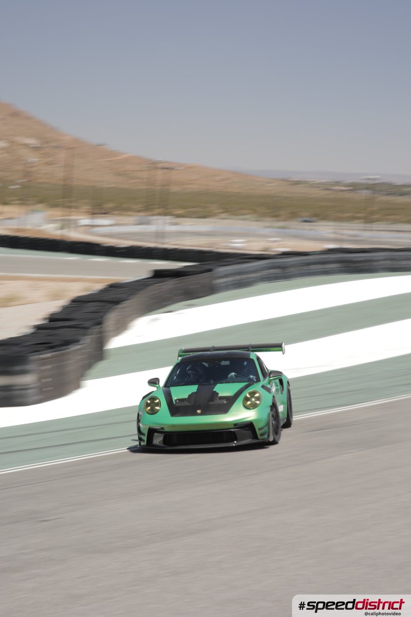 Porsche 911 GT3 RS green