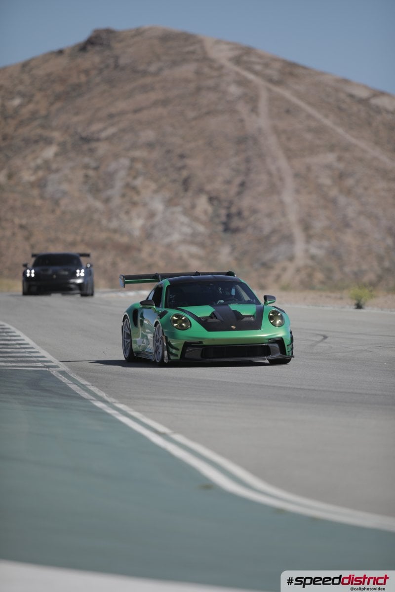 Porsche 911 GT3 RS green
