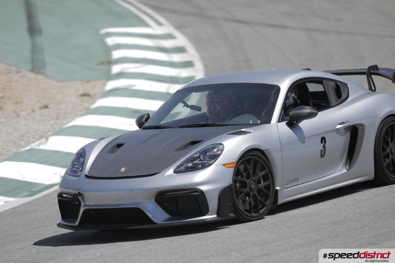 Porsche Cayman GT4 RS