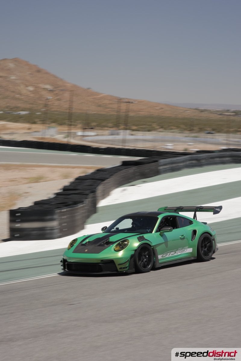 Porsche 911 GT3 RS green