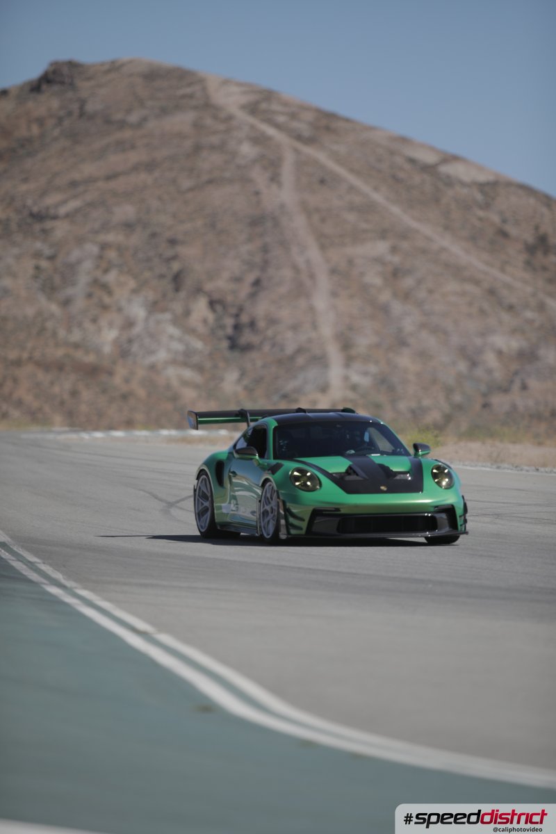Porsche 911 GT3 RS green