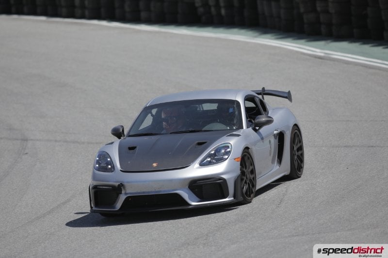 Porsche Cayman GT4