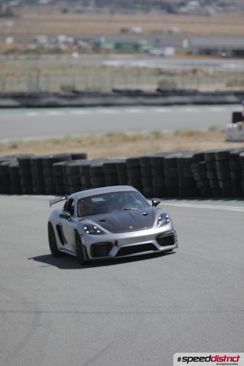 Porsche Cayman GT4