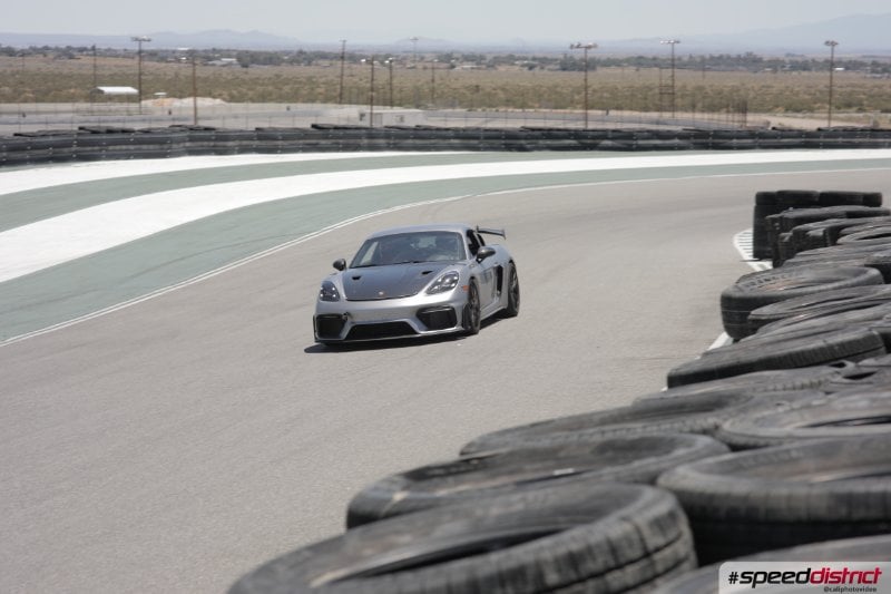 Porsche Cayman GT4