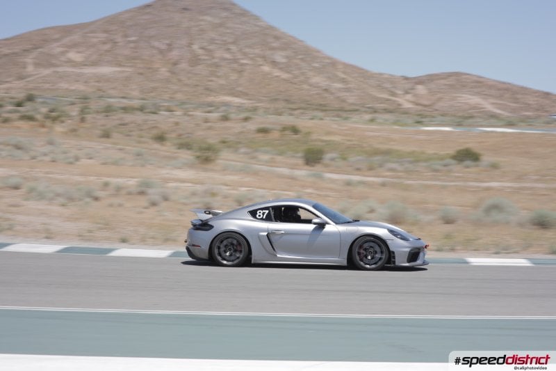 Porsche Cayman GT4