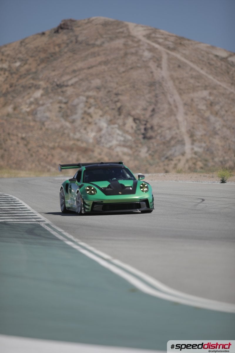 Porsche 911 GT3 RS green