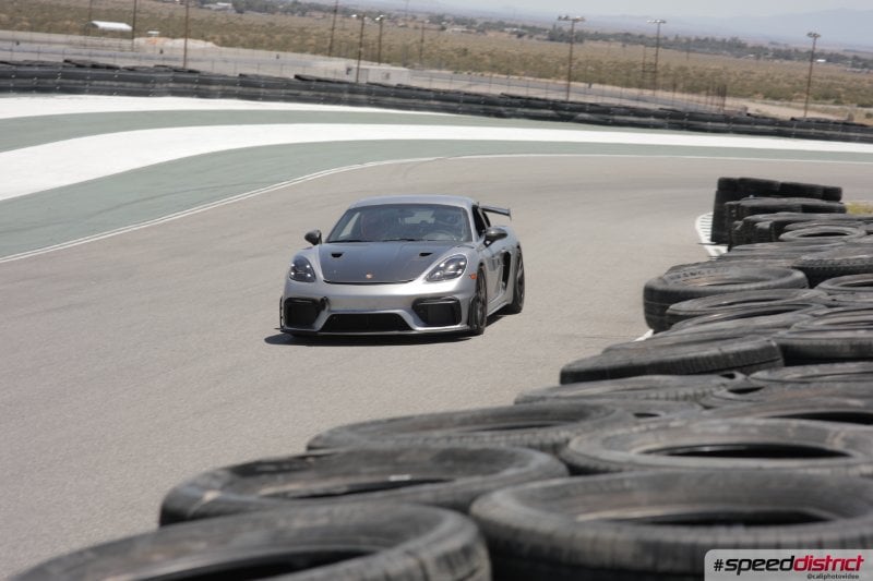 Porsche Cayman GT4 RS