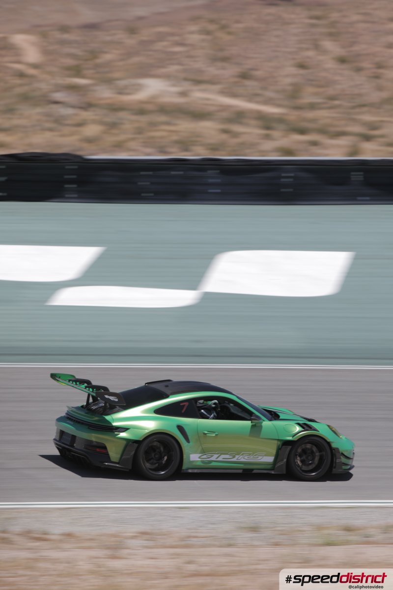 Porsche 911 GT3 RS green