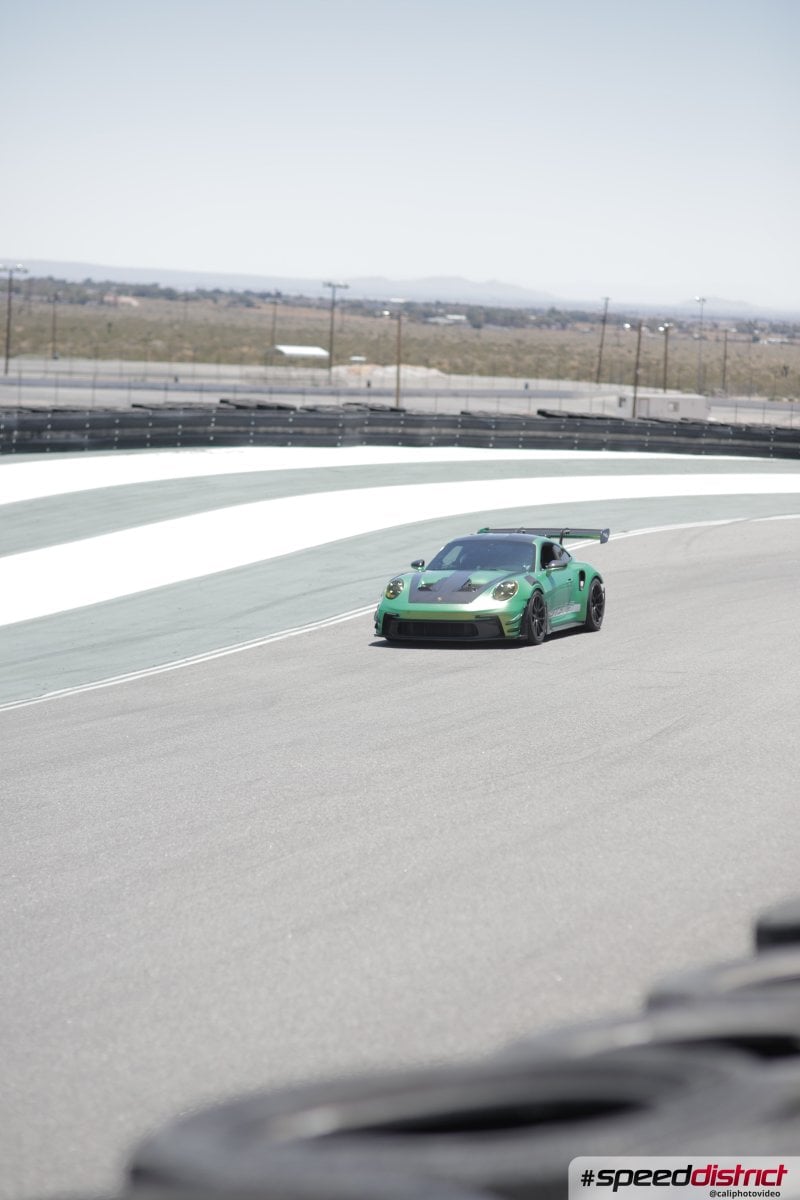 Porsche 911 GT3 RS green