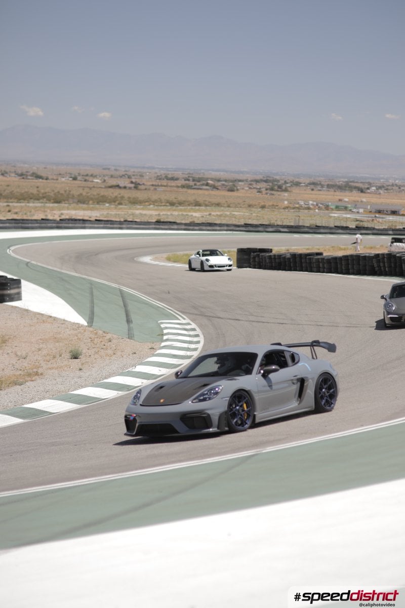 Porsche Cayman GT4