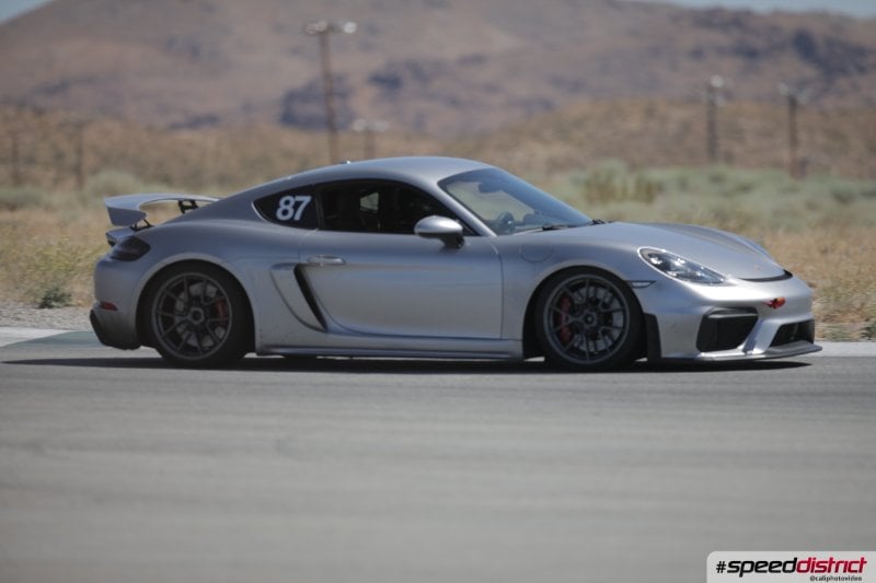 Porsche Cayman GT4