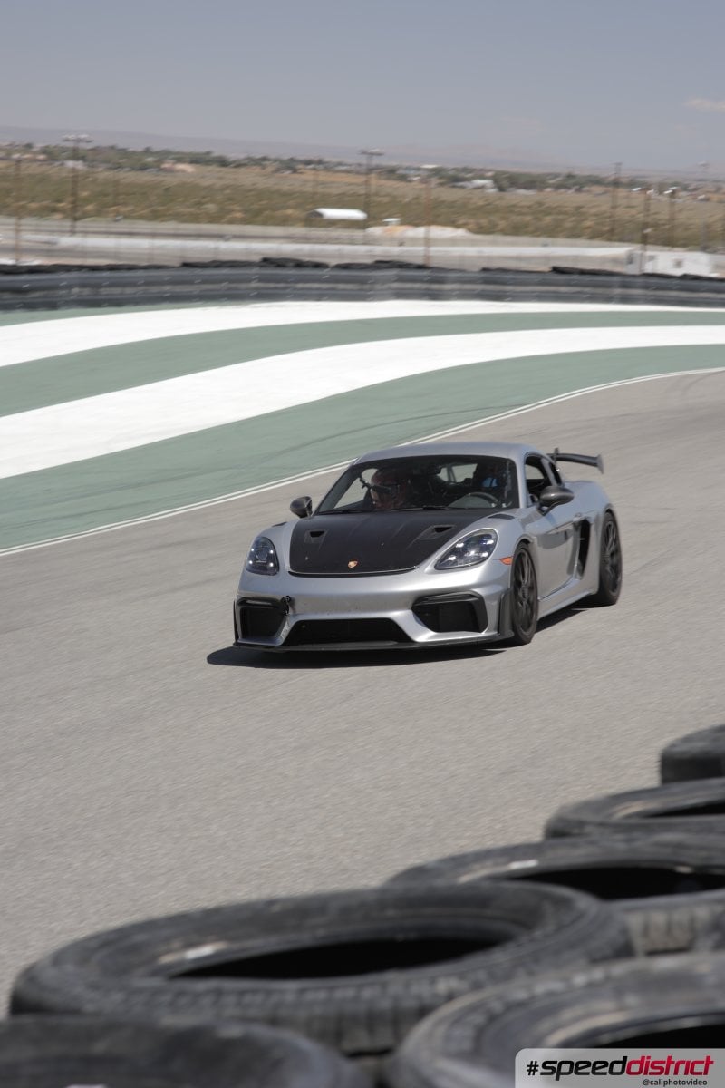 Porsche Cayman GT4
