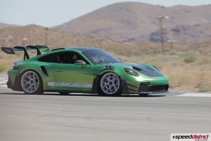 Porsche 911 GT3 RS green