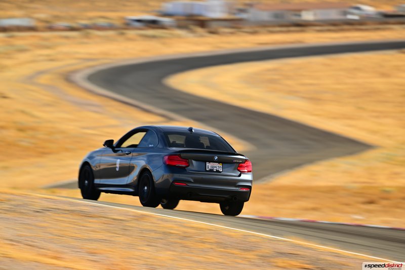 BMW M240i