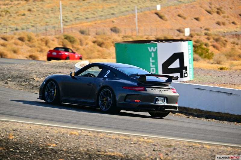 Porsche 911 GT3 gray