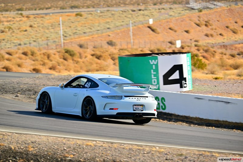 Porsche 911 GT3 white