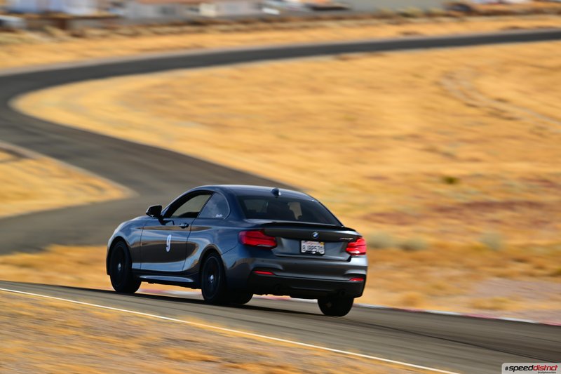 BMW M240i