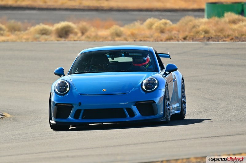 Porsche 911 GT3 blue