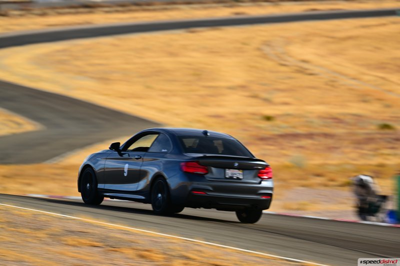 BMW M240i