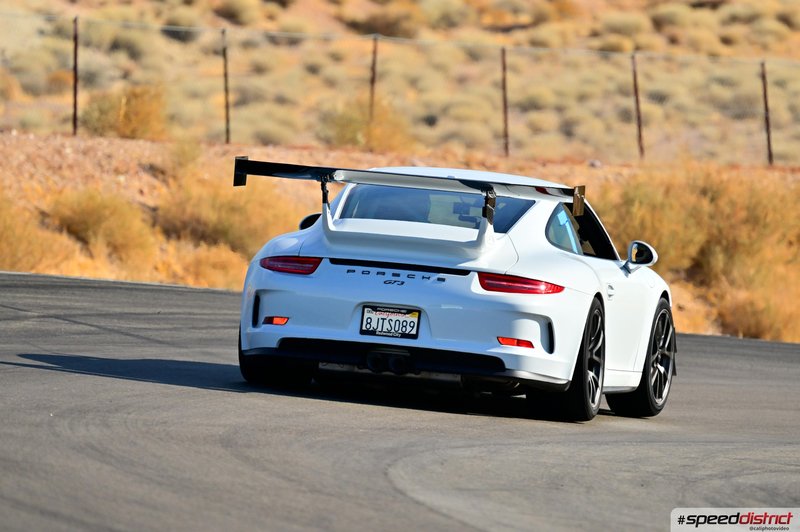 Porsche 911 GT3 white