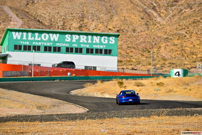 Porsche 911 GT3 blue